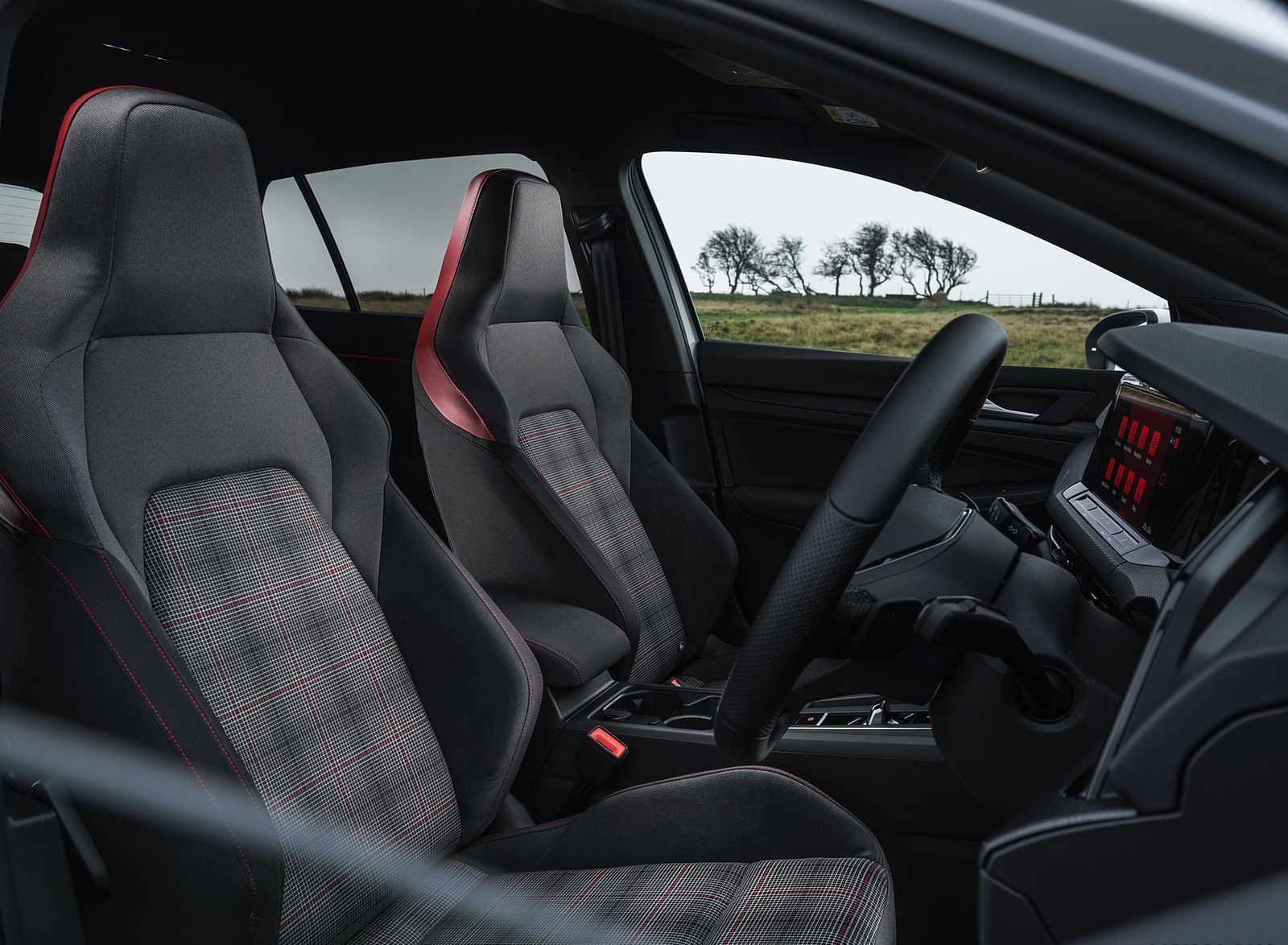 2021 Volkswagen Golf GTI (UK-Spec) Interior Front Seats Wallpapers #90 of 95
