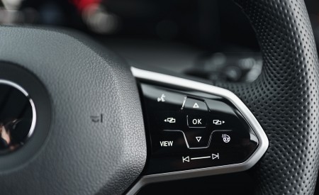 2021 Volkswagen Golf GTI (UK-Spec) Interior Steering Wheel Wallpapers  450x275 (66)