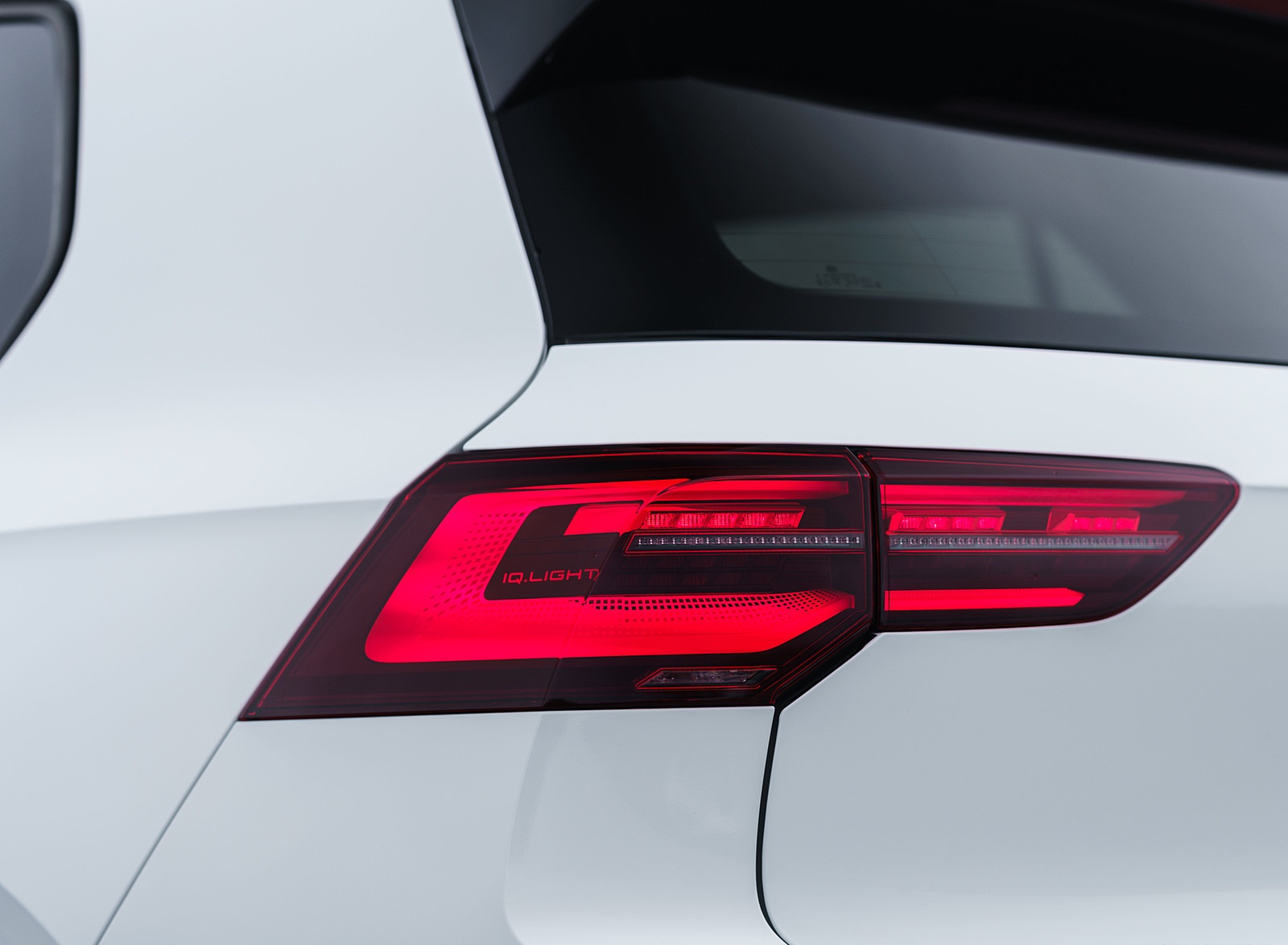 2021 Volkswagen Golf GTI (UK-Spec) Tail Light Wallpapers #58 of 95