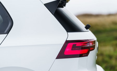 2021 Volkswagen Golf GTI (UK-Spec) Tail Light Wallpapers  450x275 (56)