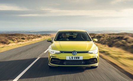 2021 Volkswagen Golf R-Line (UK-Spec) Front Wallpapers 450x275 (2)