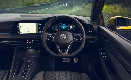 2021 Volkswagen Golf R-Line (UK-Spec) Interior Cockpit Wallpapers 450x275 (63)