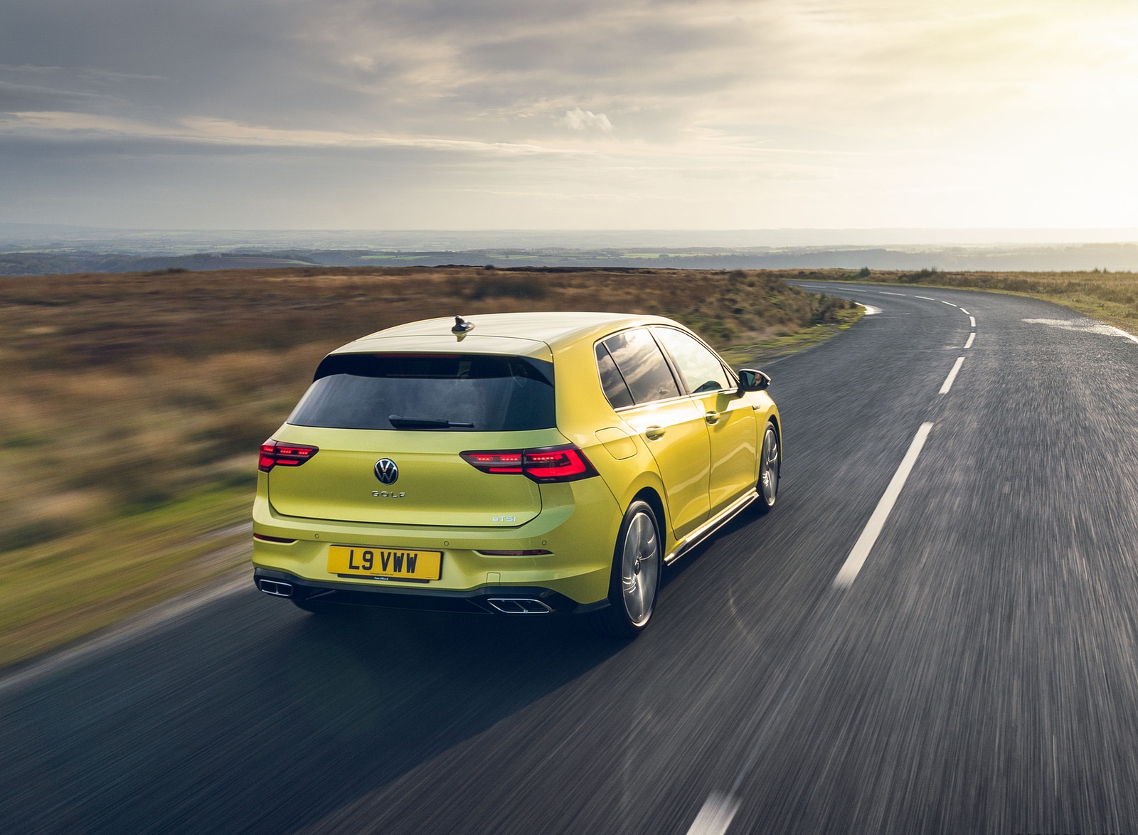2021 Volkswagen Golf R-Line (UK-Spec) Rear Wallpapers (6)