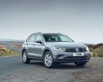 2021 Volkswagen Tiguan Life (UK-Spec) Front Three-Quarter Wallpapers  150x120