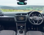 2021 Volkswagen Tiguan Life (UK-Spec) Interior Cockpit Wallpapers 150x120 (57)
