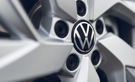 2021 Volkswagen Tiguan Life (UK-Spec) Wheel Wallpapers  450x275 (35)