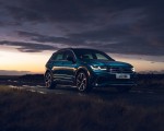 2021 Volkswagen Tiguan R-Line (UK-Spec) Front Three-Quarter Wallpapers 150x120 (36)