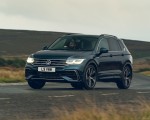 2021 Volkswagen Tiguan R-Line (UK-Spec) Front Three-Quarter Wallpapers  150x120 (2)