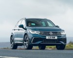 2021 Volkswagen Tiguan R-Line (UK-Spec) Front Three-Quarter Wallpapers  150x120 (15)