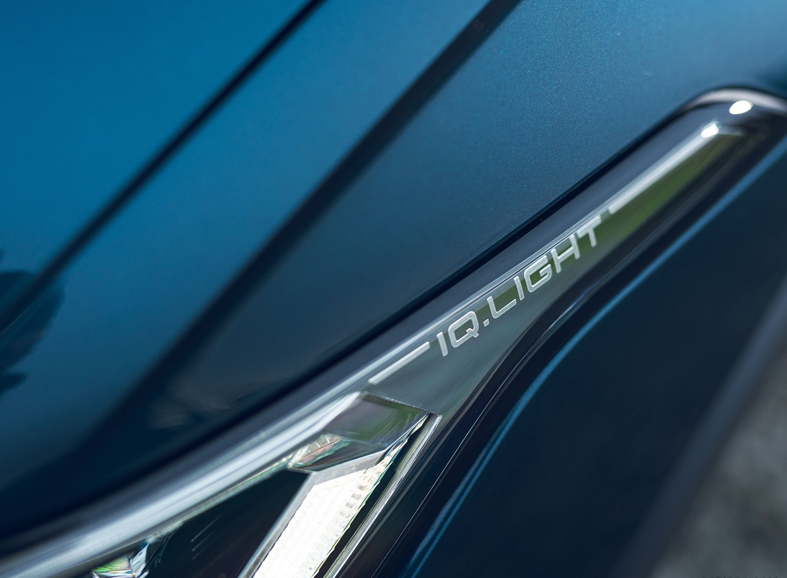 2021 Volkswagen Tiguan R-Line (UK-Spec) Headlight Wallpapers #52 of 112