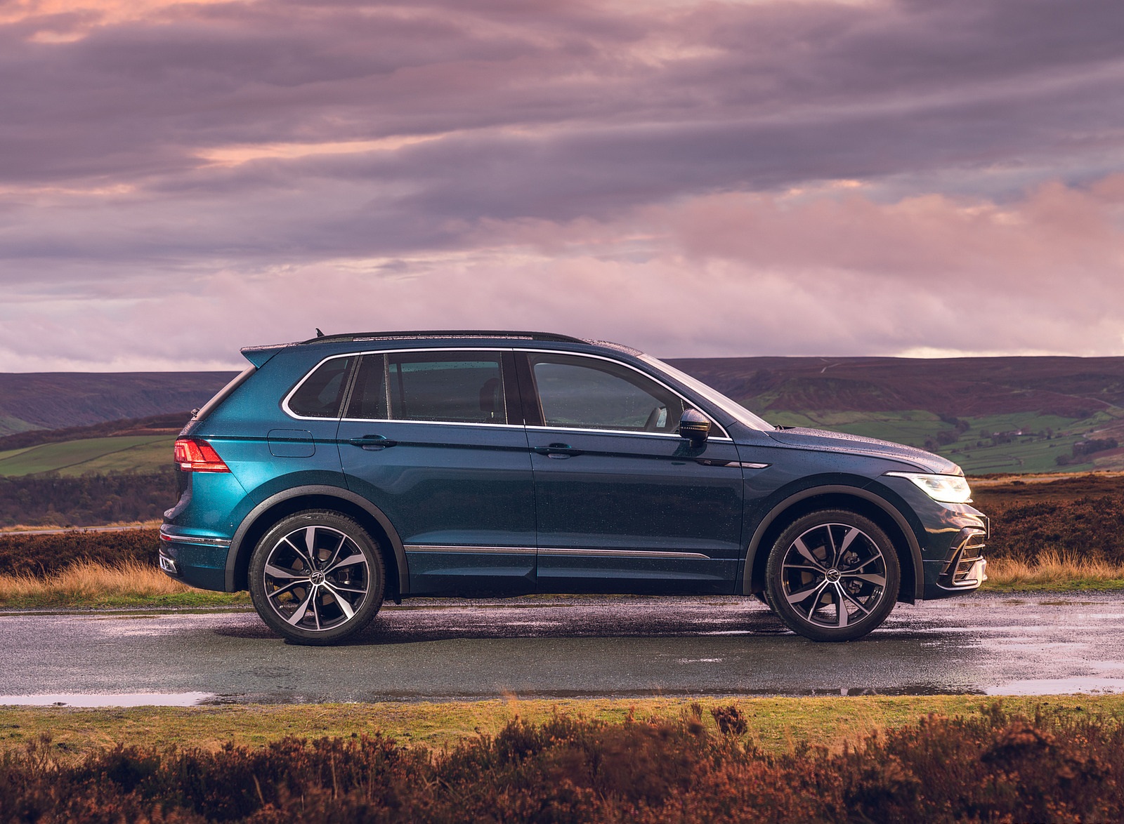 Volkswagen Tiguan 2021 r line