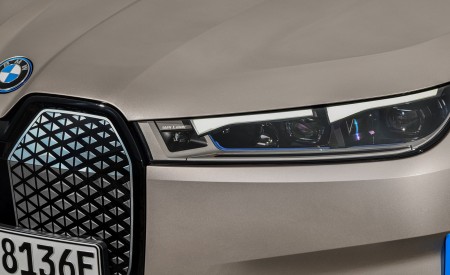 2022 BMW iX Headlight Wallpapers 450x275 (50)