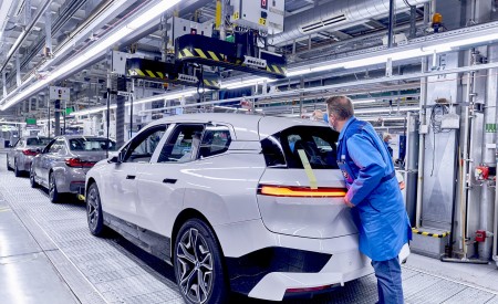 2022 BMW iX Production Wallpapers  450x275 (163)