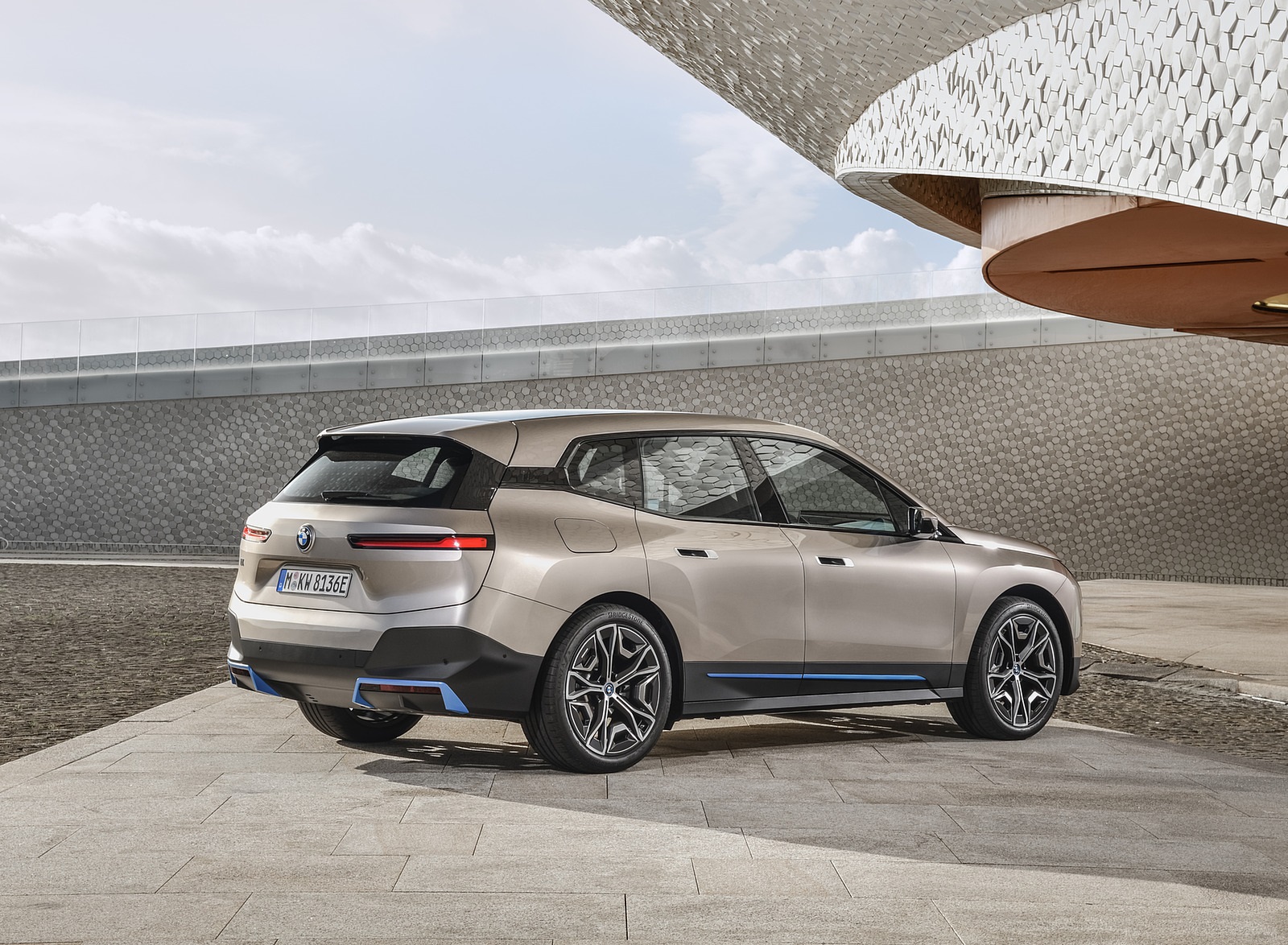 2022 BMW iX Rear Three-Quarter Wallpapers #46 of 164