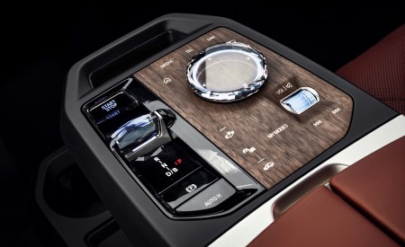 2022 BMW iX with Sport Package Central Console Wallpapers 450x275 (28)