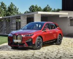2022 BMW iX with Sport Package Front Three-Quarter Wallpapers  150x120 (11)