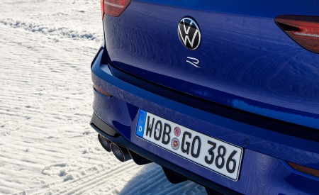2022 Volkswagen Golf R Detail Wallpapers  450x275 (47)