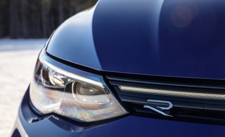 2022 Volkswagen Golf R Headlight Wallpapers 450x275 (35)