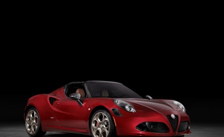 2020 Alfa Romeo 4C Spider 33 Stradale Tributo Front Three-Quarter Wallpapers 450x275 (1)