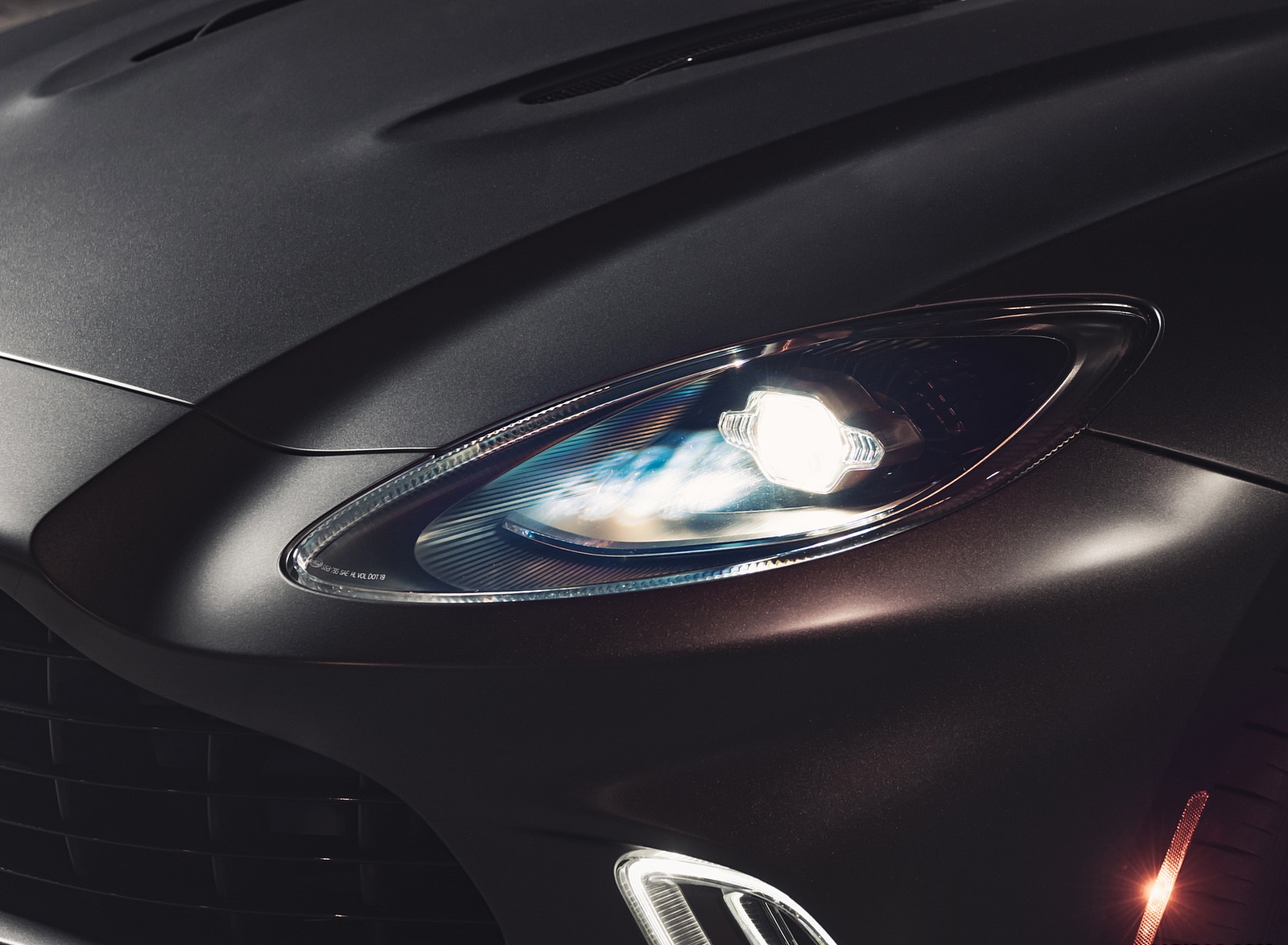 2021 Aston Martin DBX (Color: Satin Xenon Grey; US-Spec) Headlight Wallpapers #65 of 73