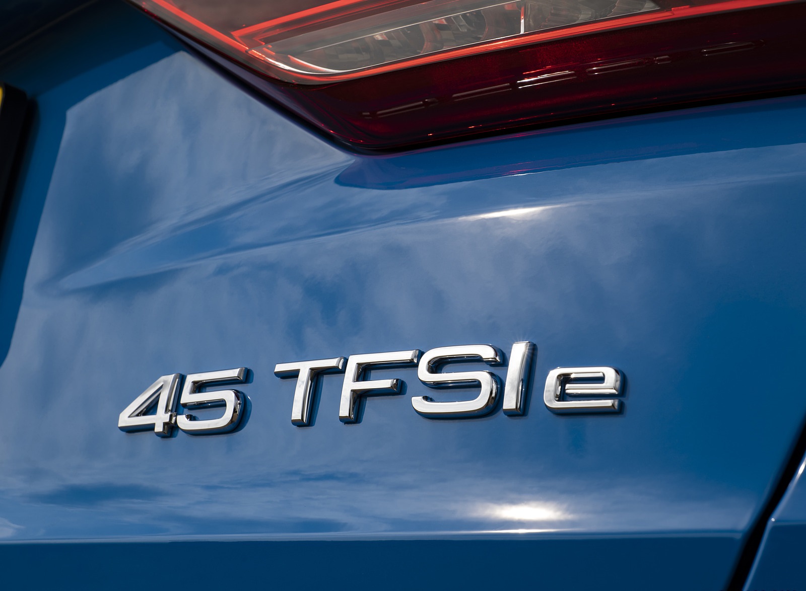 2021 Audi Q3 45 TFSI e Plug-In Hybrid (UK-Spec) Badge Wallpapers #64 of 104