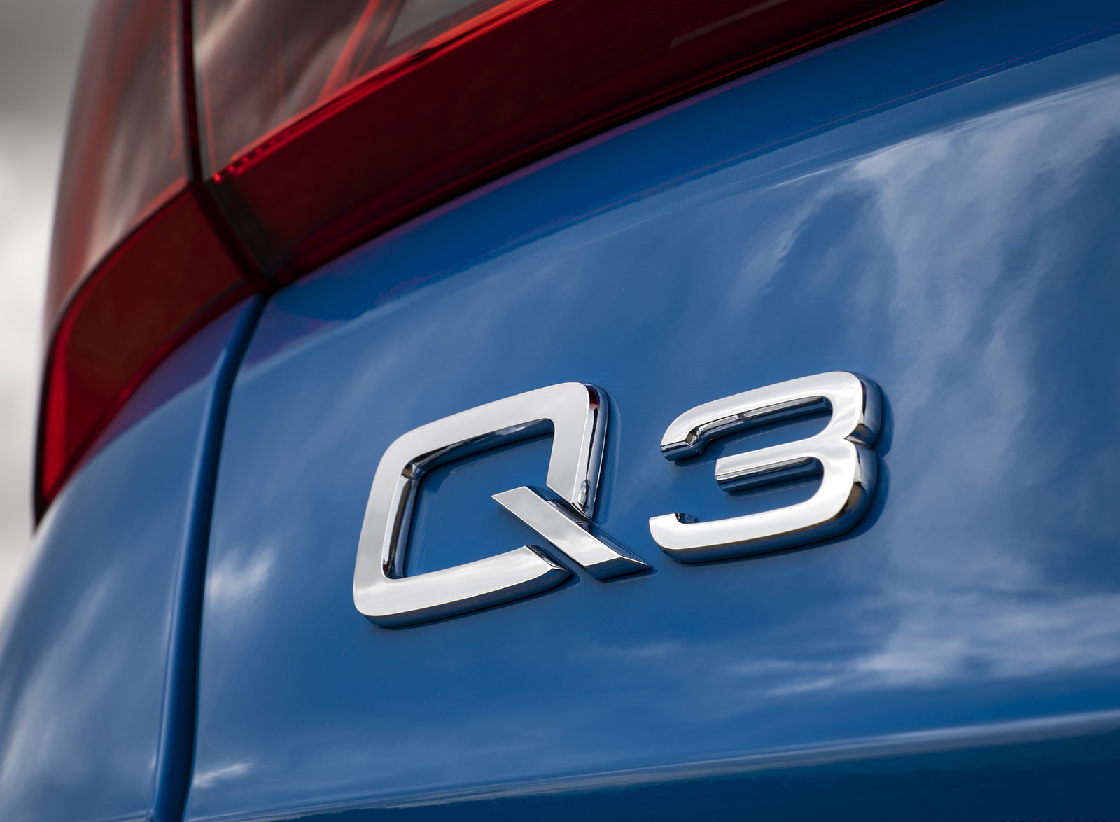 2021 Audi Q3 45 TFSI e Plug-In Hybrid (UK-Spec) Badge Wallpapers #63 of 104