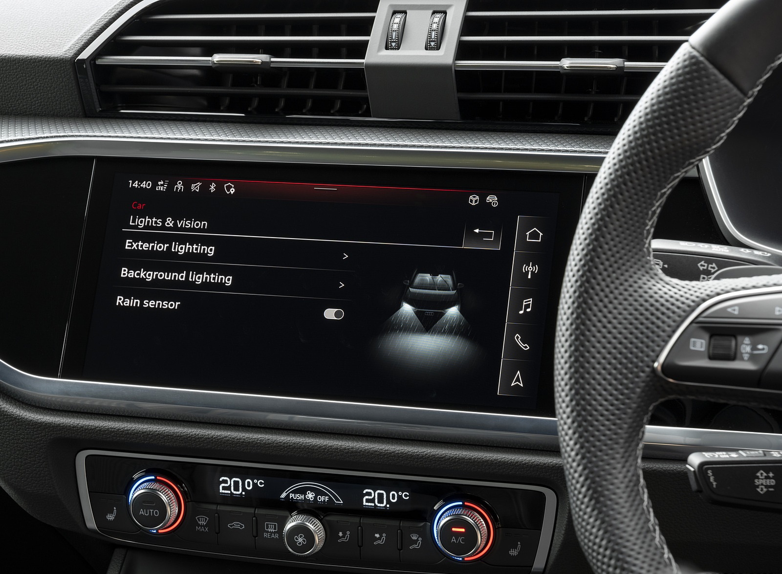 2021 Audi Q3 45 TFSI e Plug-In Hybrid (UK-Spec) Central Console Wallpapers #72 of 104