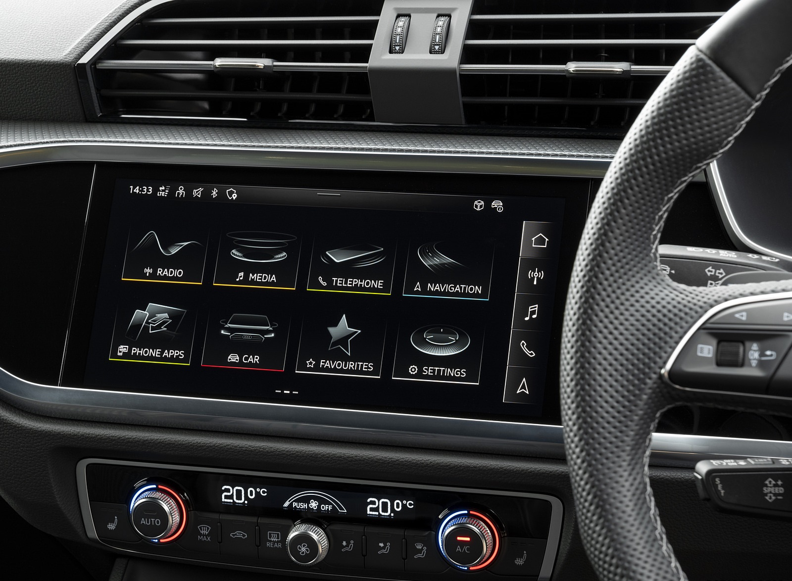 2021 Audi Q3 45 TFSI e Plug-In Hybrid (UK-Spec) Central Console Wallpapers #91 of 104