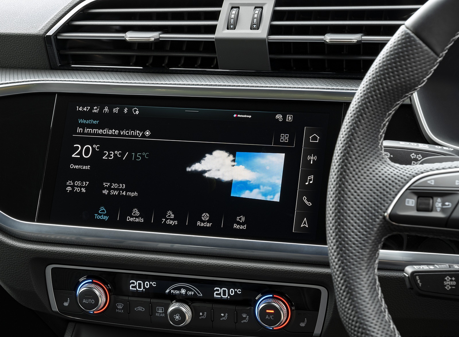 2021 Audi Q3 45 TFSI e Plug-In Hybrid (UK-Spec) Central Console Wallpapers  #73 of 104