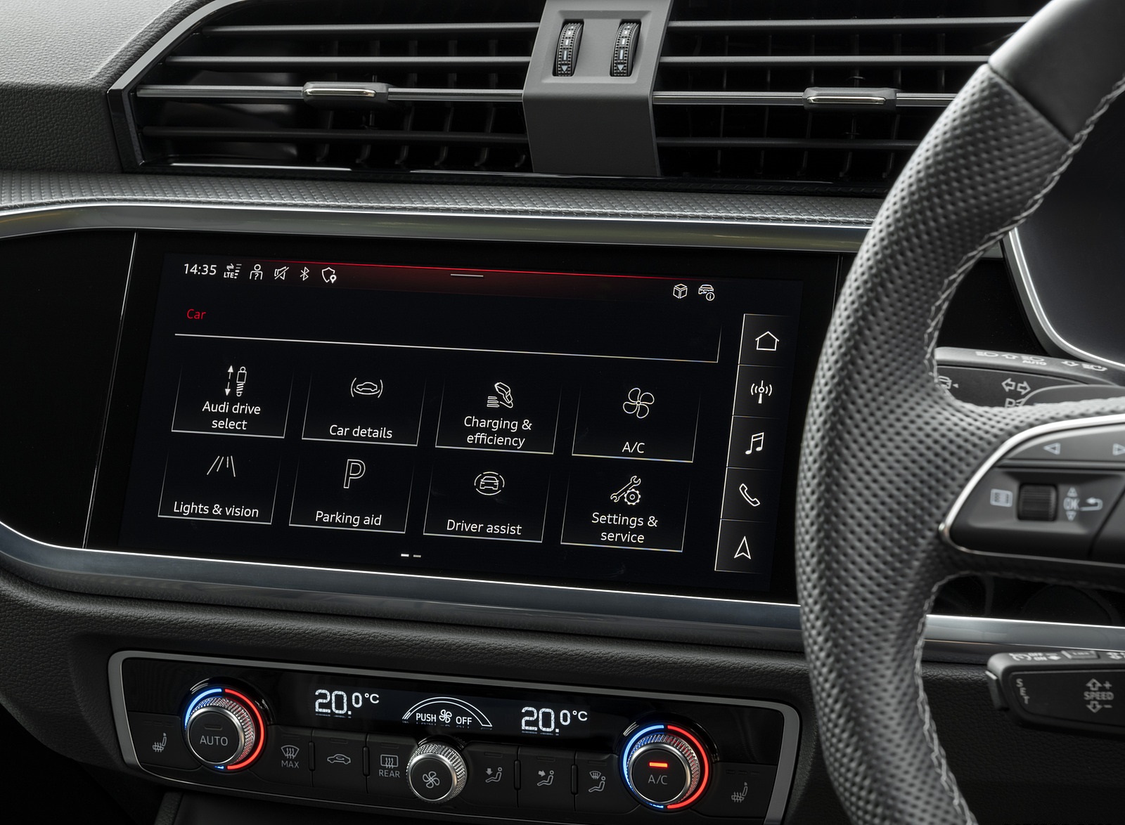 2021 Audi Q3 45 TFSI e Plug-In Hybrid (UK-Spec) Central Console Wallpapers #90 of 104