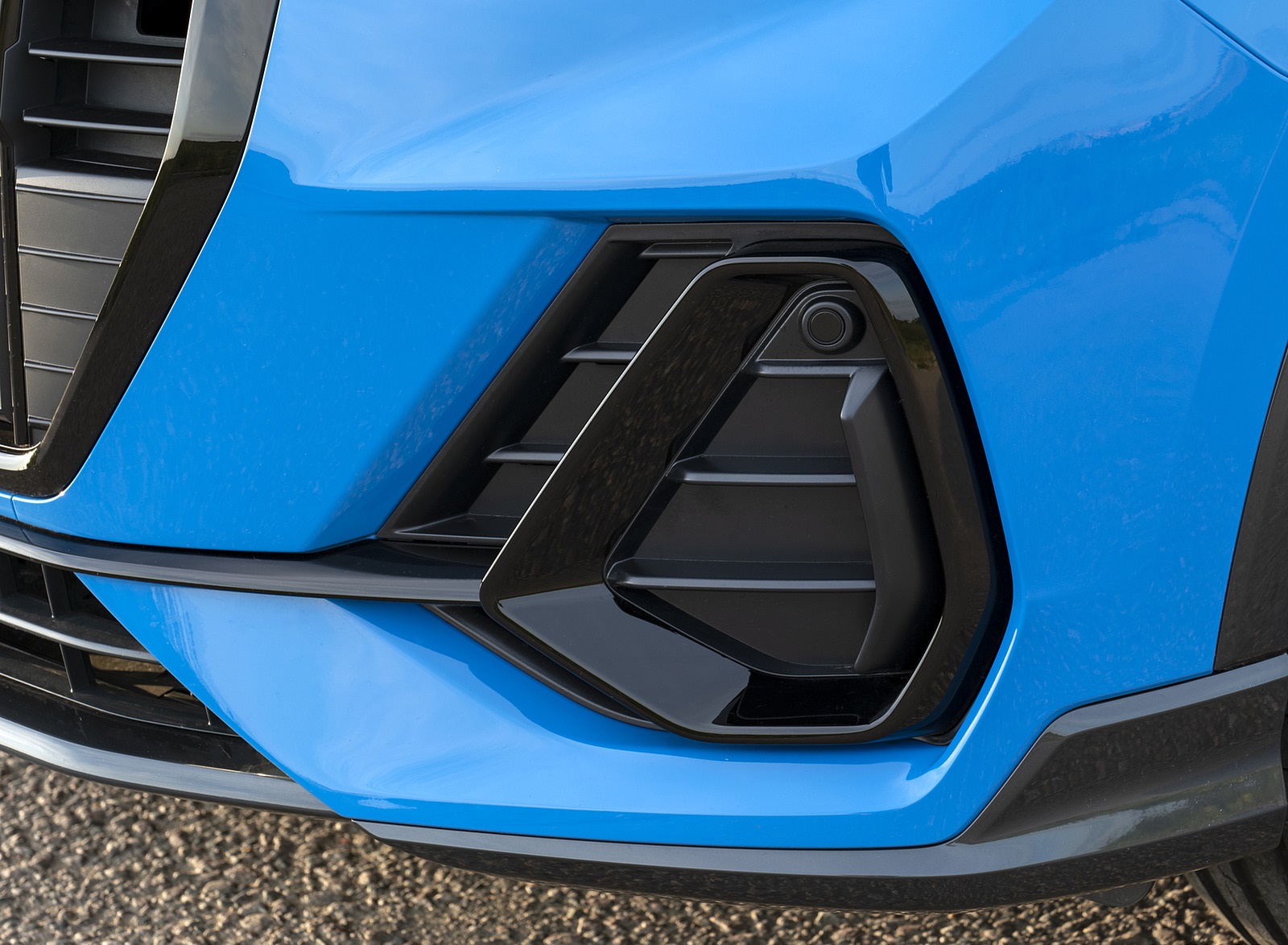 2021 Audi Q3 45 TFSI e Plug-In Hybrid (UK-Spec) Detail Wallpapers #55 of 104