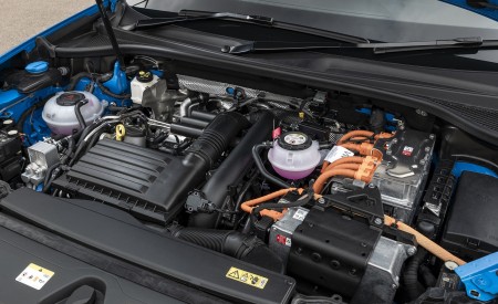 2021 Audi Q3 45 TFSI e Plug-In Hybrid (UK-Spec) Engine Wallpapers 450x275 (66)