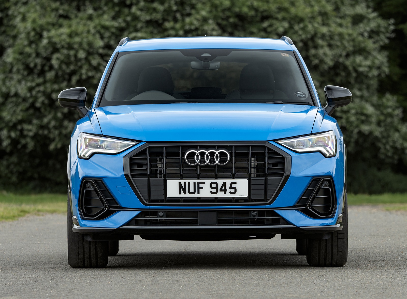 2021 Audi Q3 45 TFSI e Plug-In Hybrid (UK-Spec) Front Wallpapers #48 of 104
