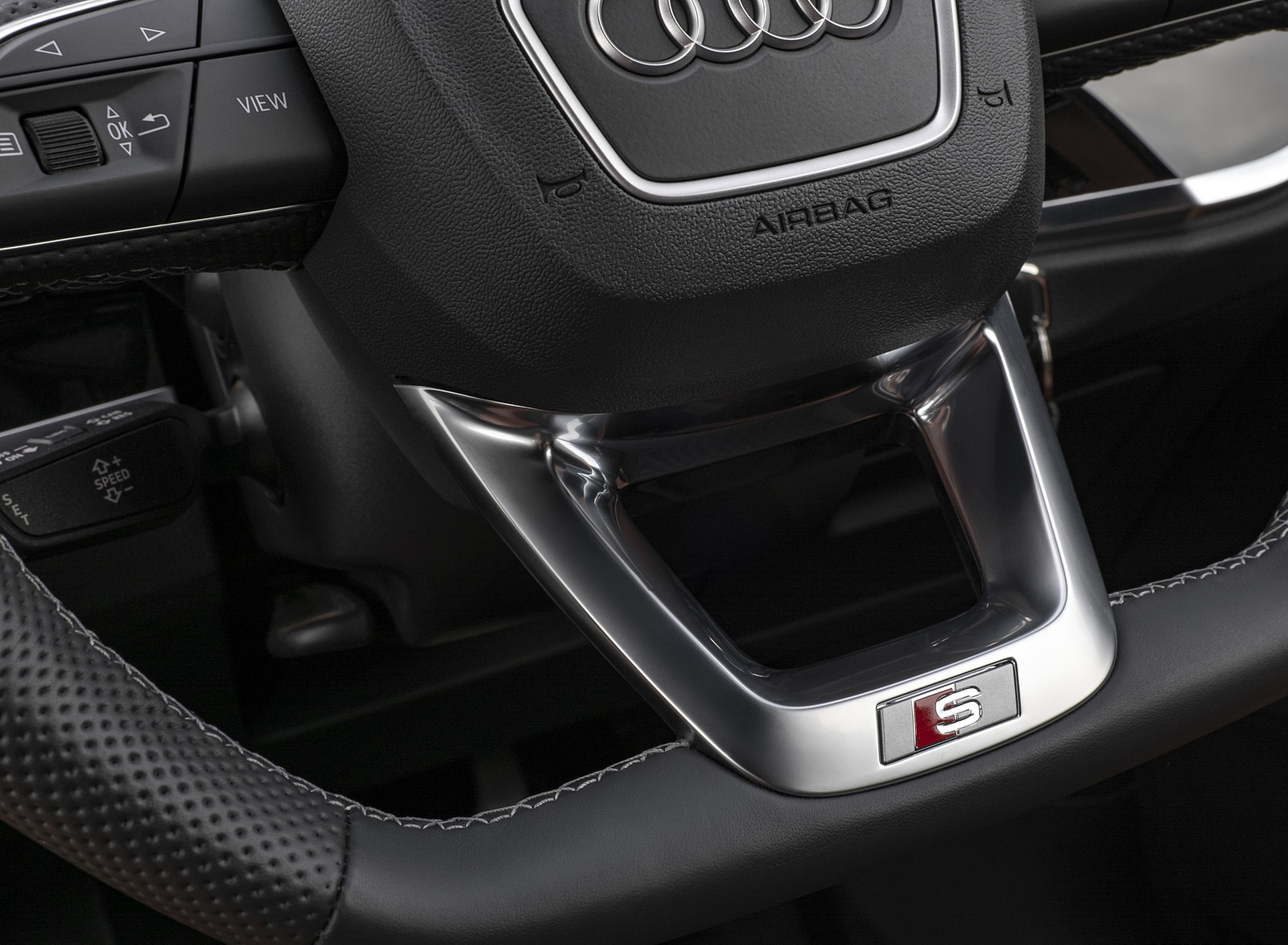 2021 Audi Q3 45 TFSI e Plug-In Hybrid (UK-Spec) Interior Steering Wheel Wallpapers #82 of 104