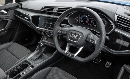 2021 Audi Q3 45 TFSI e Plug-In Hybrid (UK-Spec) Interior Wallpapers 450x275 (68)