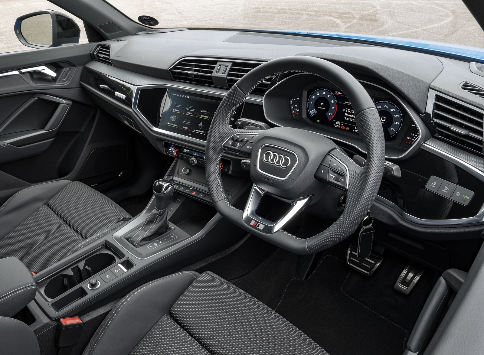 2021 Audi Q3 45 TFSI e Plug-In Hybrid (UK-Spec) Interior Wallpapers #69 of 104
