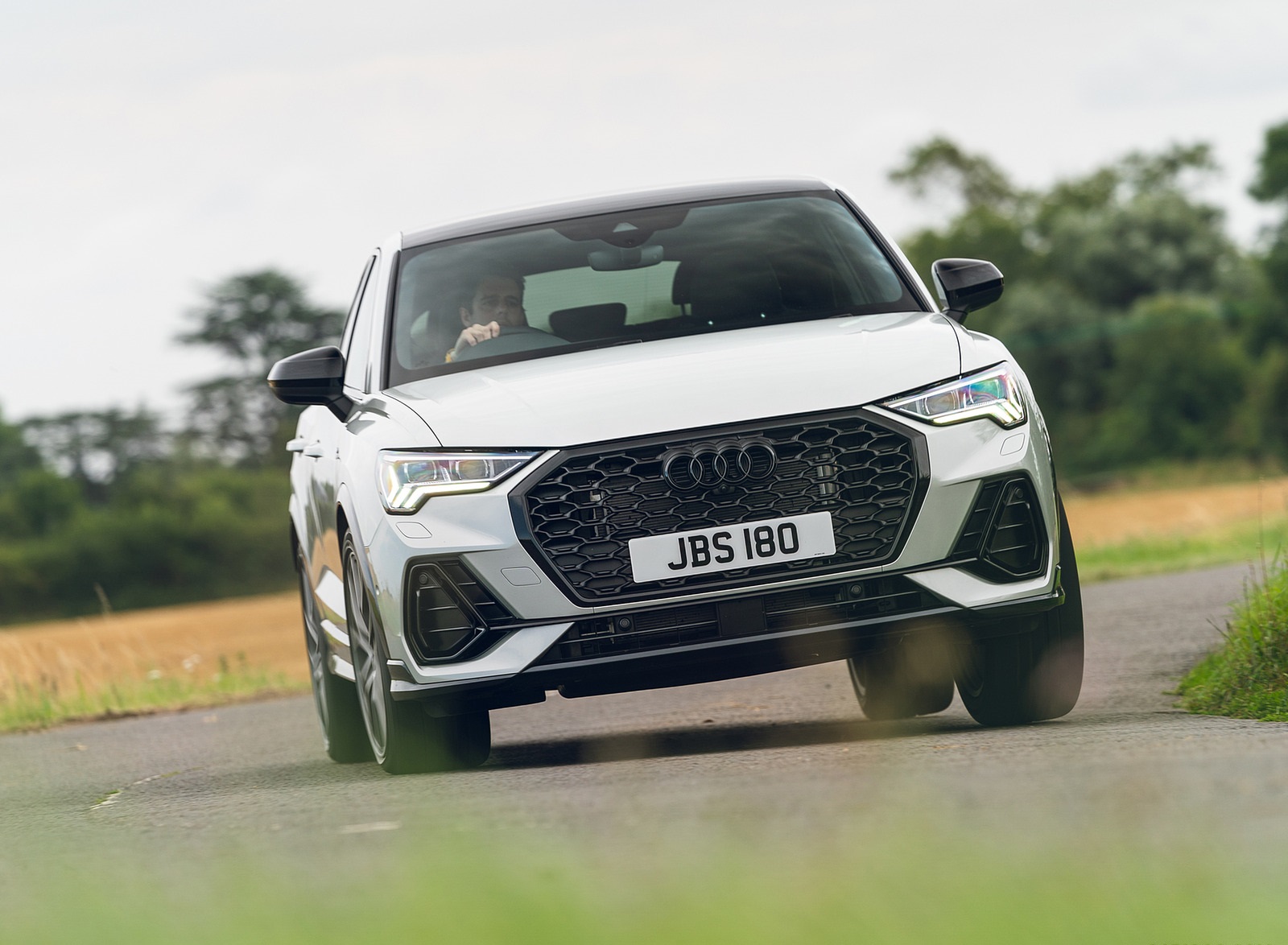 2021 Audi Q3 Sportback 45 TFSI e Plug-In Hybrid (Color: Dew Silver; UK-Spec) Front Wallpapers #43 of 112