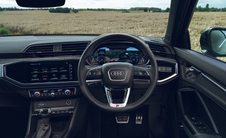 2021 Audi Q3 Sportback 45 TFSI e Plug-In Hybrid (Color: Dew Silver; UK-Spec) Interior Cockpit Wallpapers 450x275 (82)