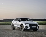 2021 Audi Q3 Sportback TFSI e Plug-In Hybrid (Color: Glacier White) Front Three-Quarter Wallpapers 150x120 (10)