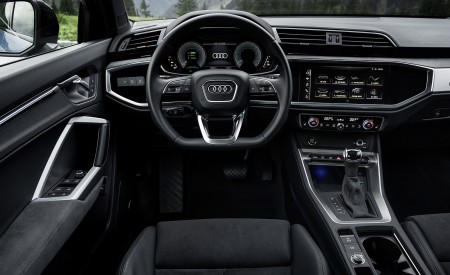 2021 Audi Q3 TFSI e Plug-In Hybrid Interior Cockpit Wallpapers 450x275 (30)