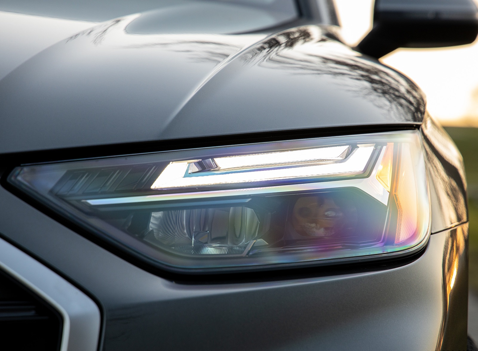 2021 Audi Q5 55 TFSI e quattro PHEV (US-Spec) Headlight Wallpapers #25 of 51