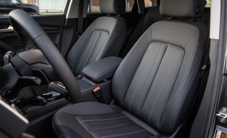 2021 Audi Q5 55 TFSI e quattro PHEV (US-Spec) Interior Front Seats Wallpapers 450x275 (44)