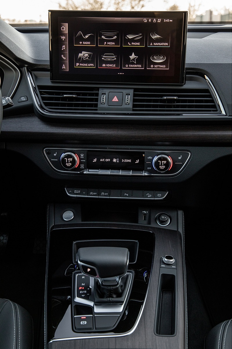 2021 Audi Q5 (US-Spec) Central Console Wallpapers #30 of 34