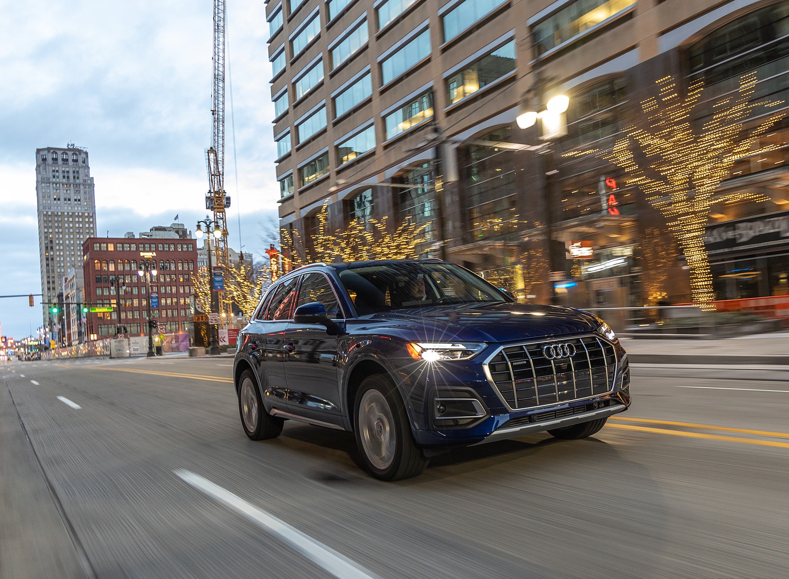 2021 Audi Q5 (US-Spec) Front Three-Quarter Wallpapers #2 of 34