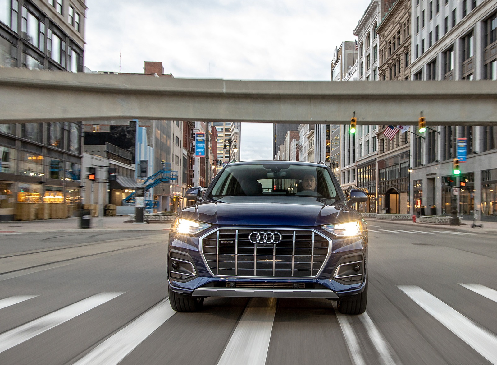 2021 Audi Q5 (US-Spec) Front Wallpapers (1)