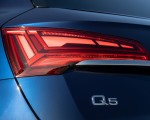 2021 Audi Q5 (US-Spec) Tail Light Wallpapers 150x120 (27)