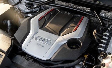 2021 Audi SQ5 (US-Spec) Engine Wallpapers 450x275 (39)