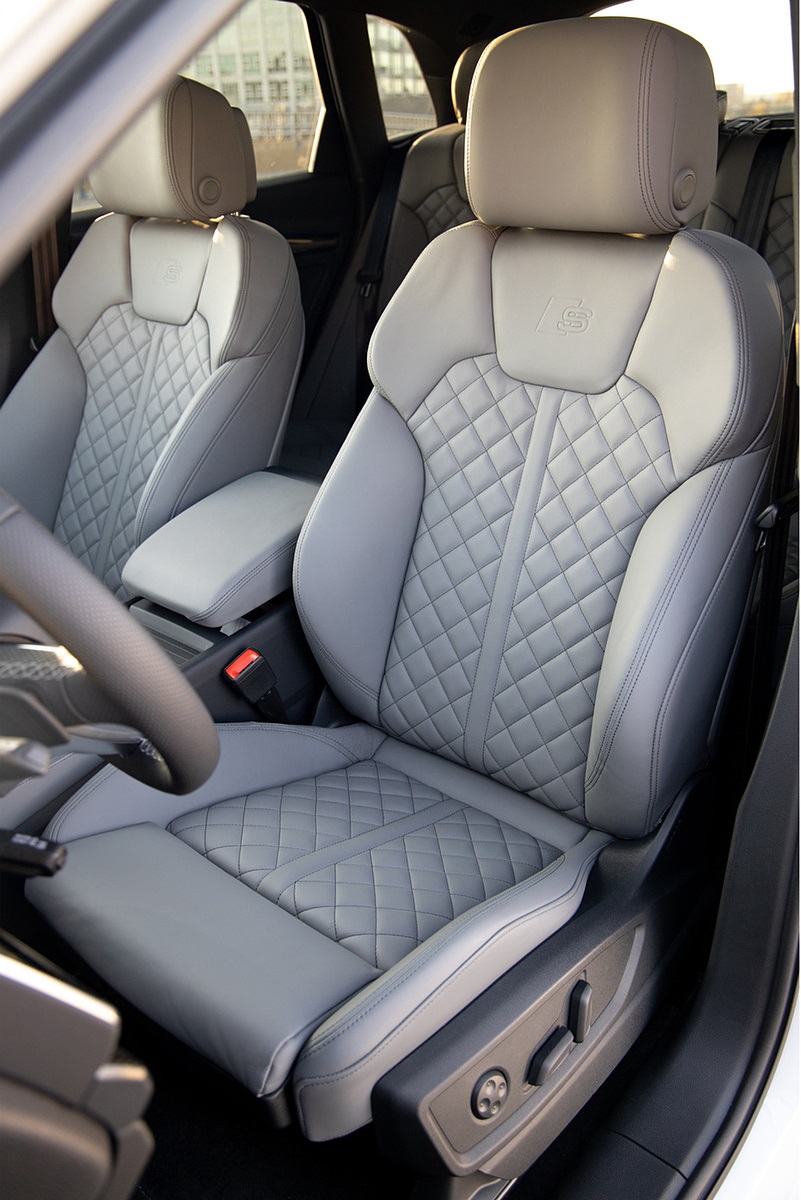 2021 Audi SQ5 (US-Spec) Interior Front Seats Wallpapers  #58 of 64