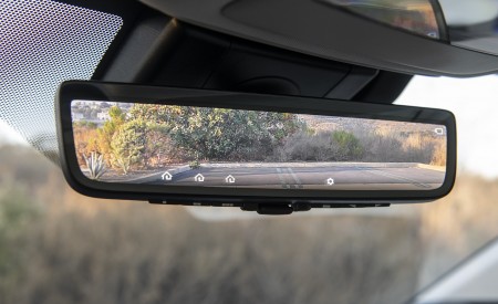 2021 Toyota Mirai FCEV Digital Rear View Mirror Wallpapers 450x275 (11)