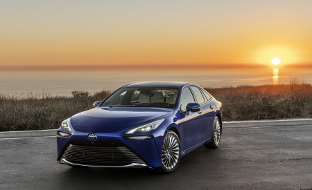 2021 Toyota Mirai FCEV Limited (Color: Hydro Blue) Front Three-Quarter Wallpapers 450x275 (2)